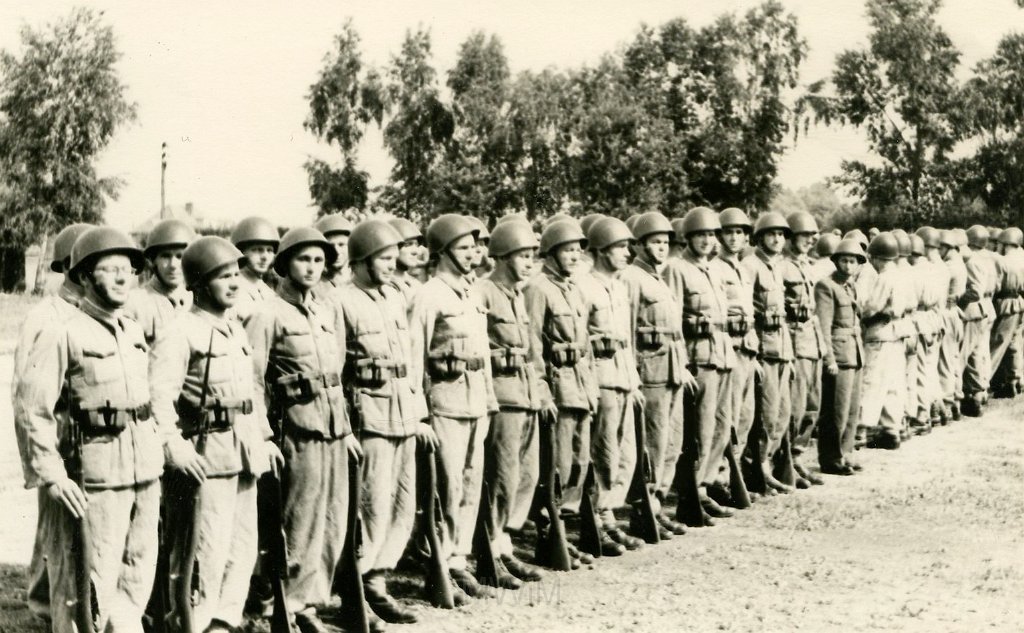 KKE 5904-58-6.jpg - (litewski) Fot i Dok. Zeszyt będący zbiorem fotografii i dokumentów po Benedykcie Graszko oraz rodzinie Graszko, Duszniki Zdrój, Kłodzko, Giżycko, Grodno, Moskwa, Warszawa, Wilno, Pełczyca, 1914/1976 r.